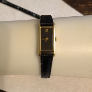 Vintage Seiko Tube Watch Leather Band Shows Wear , Watch Keeps Time